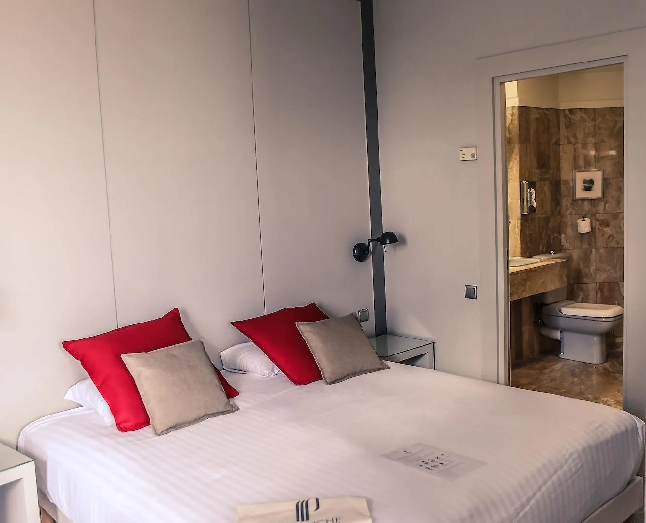 Casino Hotel Des Palmiers Hyeres 4*,  France