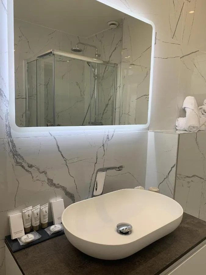 Casino Hotel Des Palmiers Hyeres 4*,  France